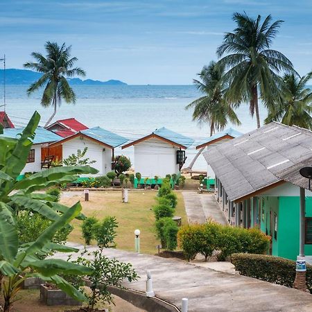 One More Night Beach Resort Baan Khai Luaran gambar